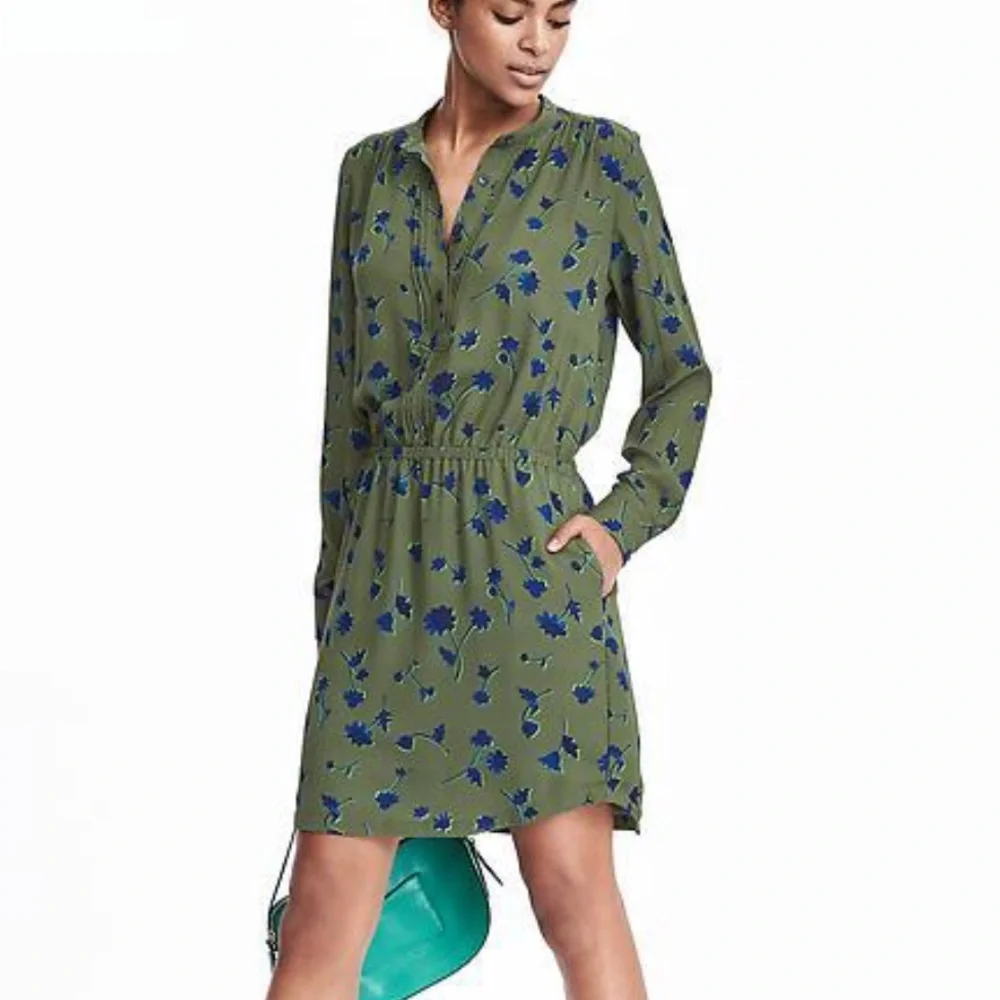 Banana Republic Long Sleeve Floral Dress